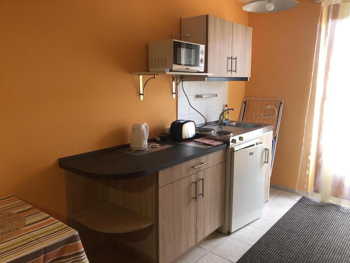 Respect Apartament ヘーヴィーズ エクステリア 写真