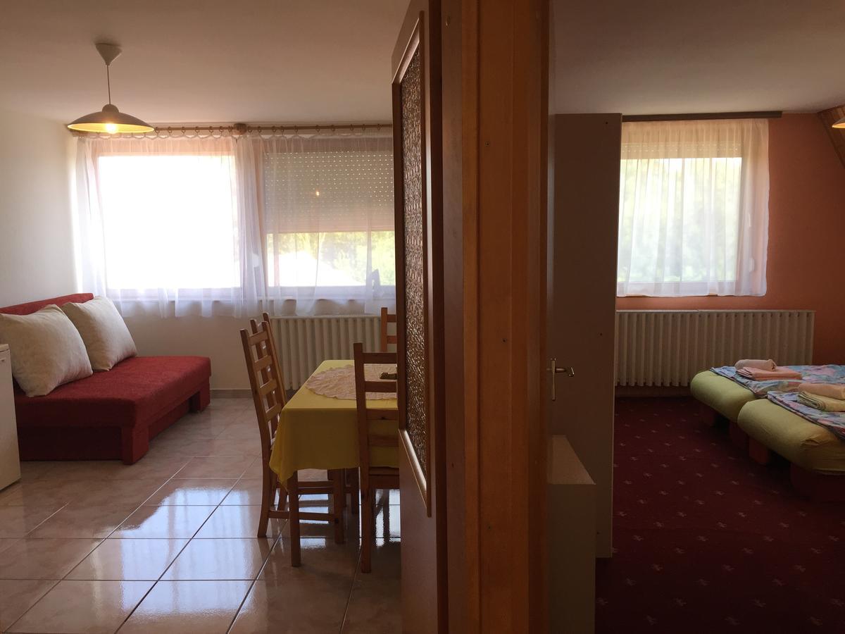 Respect Apartament ヘーヴィーズ エクステリア 写真