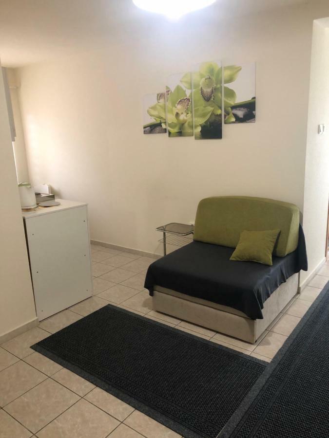 Respect Apartament ヘーヴィーズ エクステリア 写真
